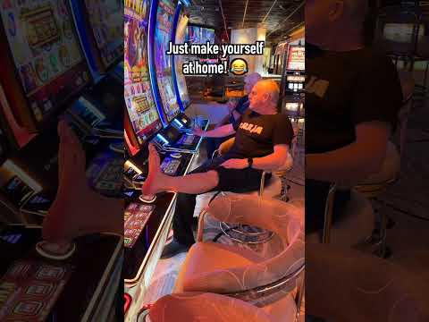 Experience the Thrill of Rolling Slots: Play the Best Mobile Casino Games Online in English for Aussies